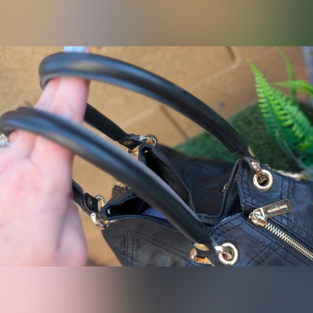 Michael Kors Black Leather Shoulder Bag with Gold Hardware - Picture 6 of 9